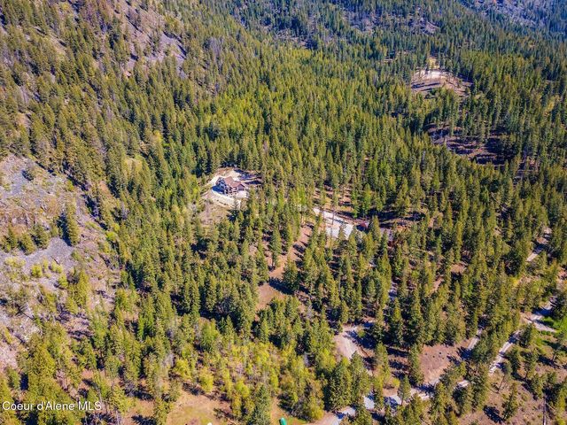 202 TRESTLE CREEK LN, Hope, ID 83836
