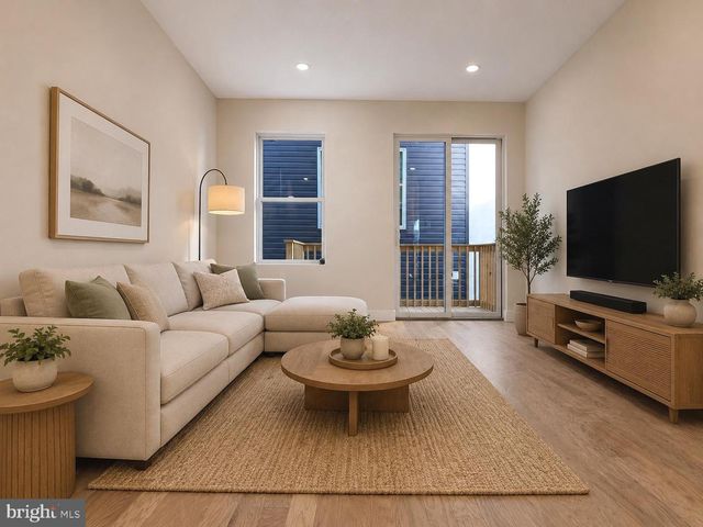 1031 S FAIRHILL ST, Philadelphia, PA 19147