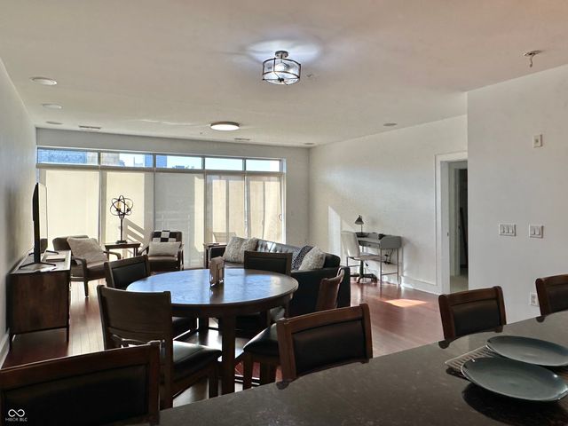 802 N Meridian Street 204, Indianapolis, IN 46204