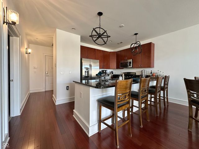 802 N Meridian Street 204, Indianapolis, IN 46204