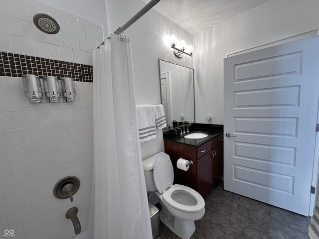 802 N Meridian Street 204, Indianapolis, IN 46204