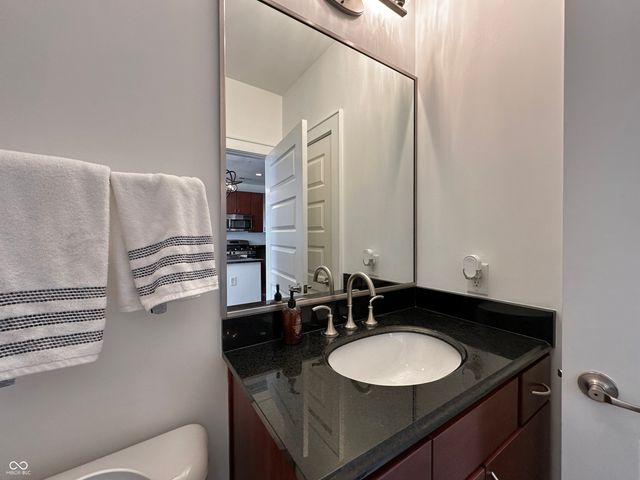 802 N Meridian Street 204, Indianapolis, IN 46204