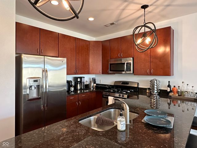 802 N Meridian Street 204, Indianapolis, IN 46204