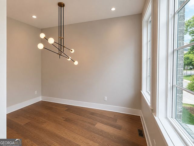 3521 Kingsboro Road, Atlanta, GA 30326