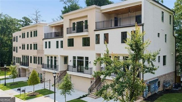 3521 Kingsboro Road, Atlanta, GA 30326