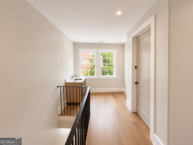 3521 Kingsboro Road, Atlanta, GA 30326