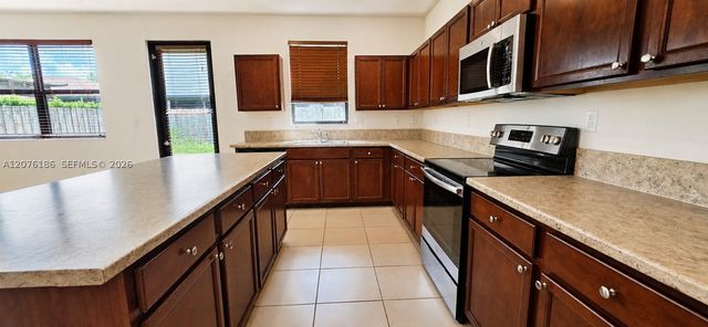191 SE 35th Ave, Homestead, FL 33033