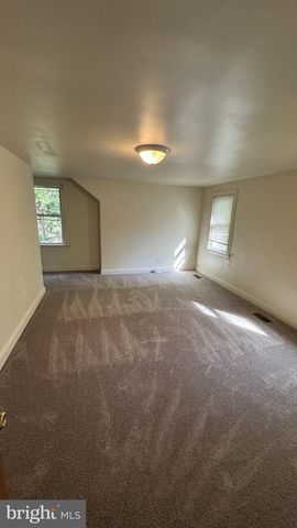 5517 DEER POND LN, Suitland, MD 20746