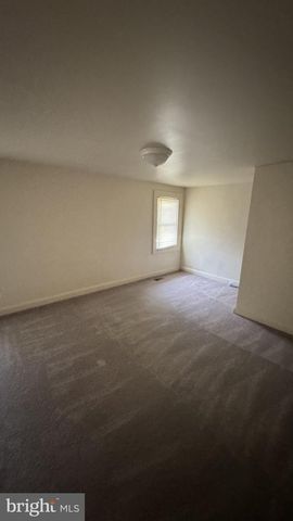 5517 DEER POND LN, Suitland, MD 20746