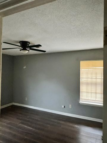 5138 CHANTILLY DR, Memphis, TN 38127