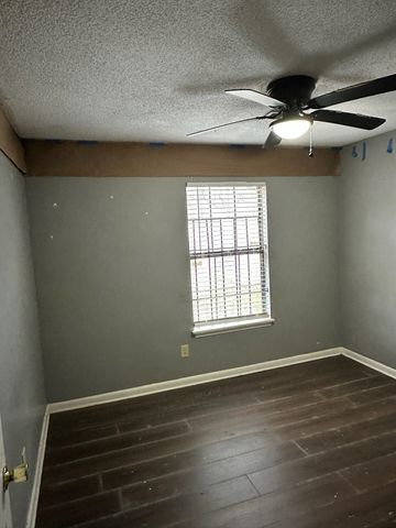 5138 CHANTILLY DR, Memphis, TN 38127