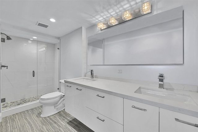 2715 N Ocean Boulevard 18E, Fort Lauderdale, FL 33308