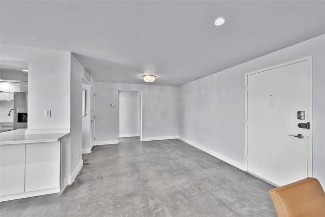 2715 N Ocean Boulevard 18E, Fort Lauderdale, FL 33308