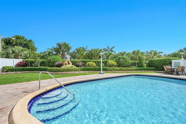 2715 N Ocean Boulevard 18E, Fort Lauderdale, FL 33308