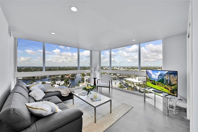 2715 N Ocean Boulevard 18E, Fort Lauderdale, FL 33308