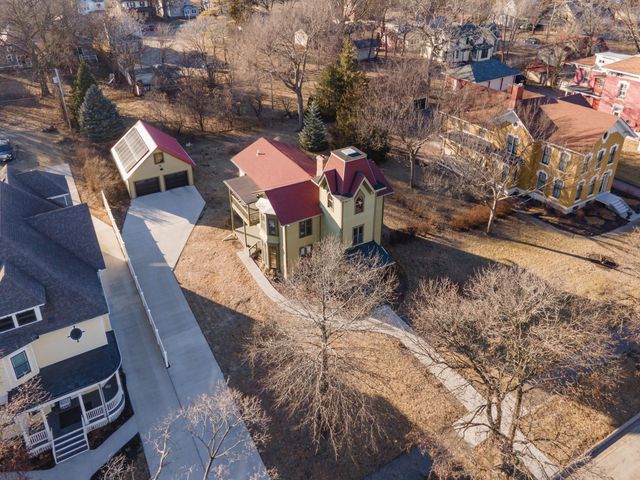 824 20th Street, Rock Island, IL 61201