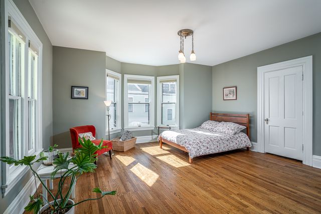 824 20th Street, Rock Island, IL 61201