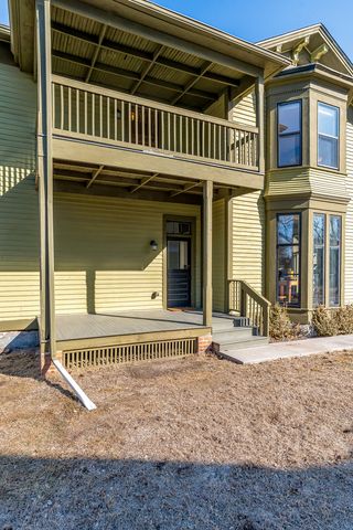 824 20th Street, Rock Island, IL 61201