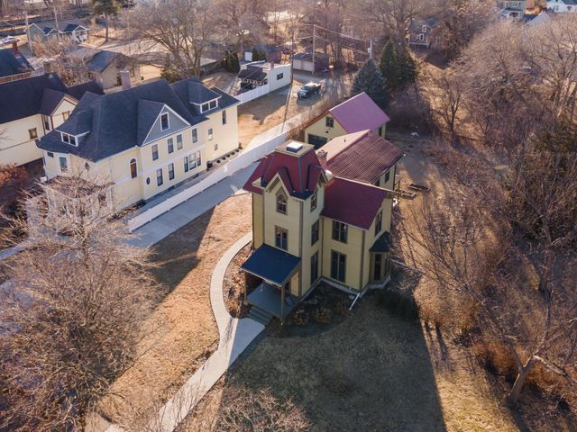 824 20th Street, Rock Island, IL 61201