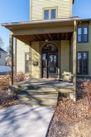 824 20th Street, Rock Island, IL 61201