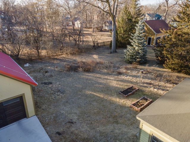 824 20th Street, Rock Island, IL 61201