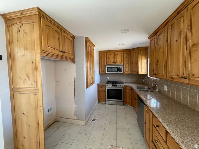 3065 W 3800 S, West Valley City, UT 84119