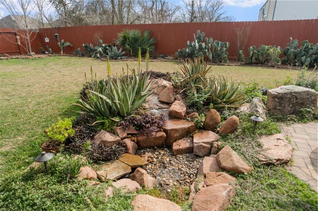 8020 Serenity Drive, Pearland, TX 77584