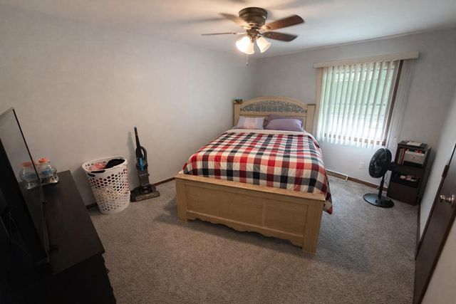 205 Fairview Lane, Schererville, IN 46375