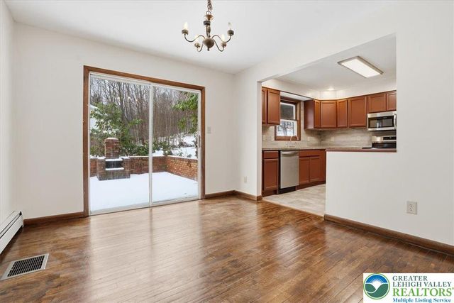 401 Highland Hill Road, Jim Thorpe Boro, PA 18235