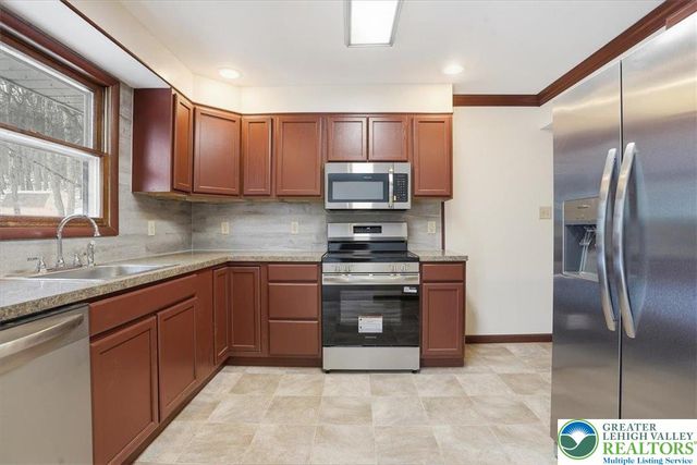 401 Highland Hill Road, Jim Thorpe Boro, PA 18235