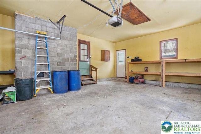 401 Highland Hill Road, Jim Thorpe Boro, PA 18235