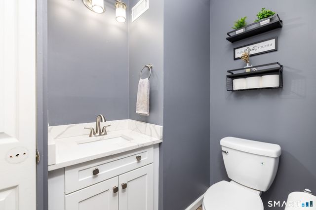 27 Folkstone Road APT C, East Windsor, CT 06016