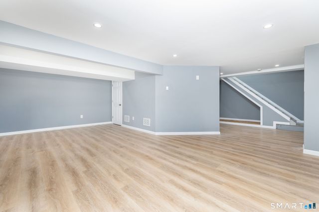 27 Folkstone Road APT C, East Windsor, CT 06016