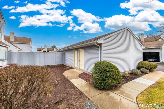 27 Folkstone Road APT C, East Windsor, CT 06016