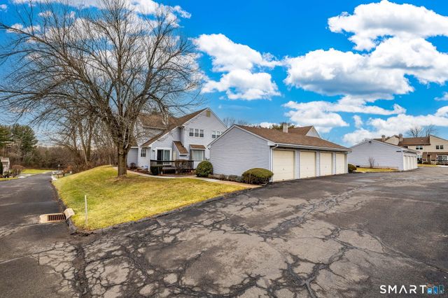 27 Folkstone Road APT C, East Windsor, CT 06016