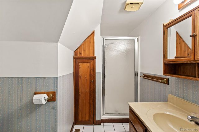 225 W Ridge Street, Owosso, MI 48867