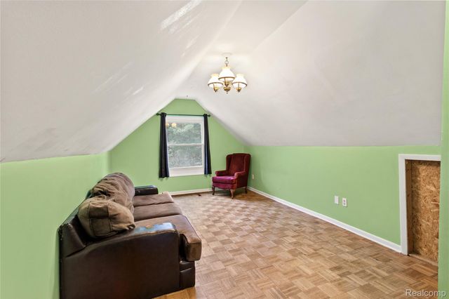 225 W Ridge Street, Owosso, MI 48867