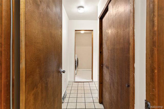 225 W Ridge Street, Owosso, MI 48867