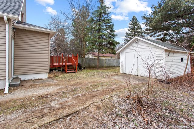 225 W Ridge Street, Owosso, MI 48867