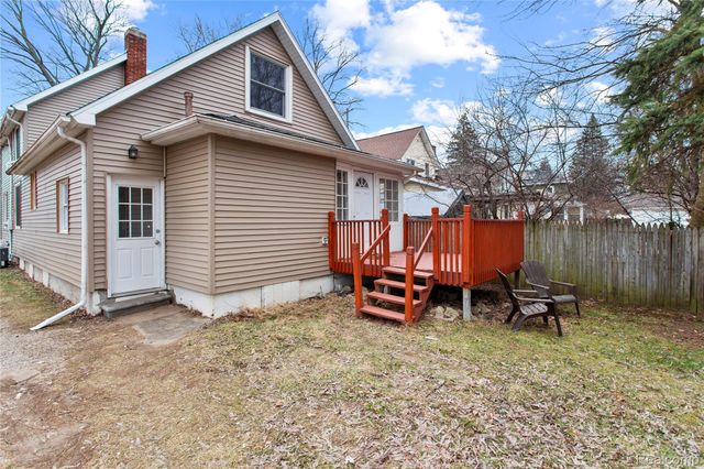 225 W Ridge Street, Owosso, MI 48867