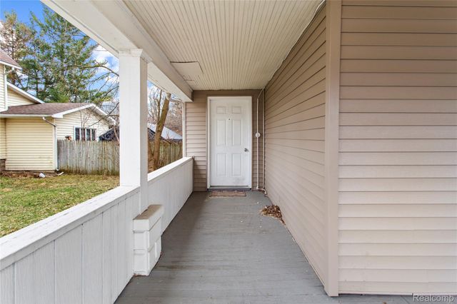 225 W Ridge Street, Owosso, MI 48867