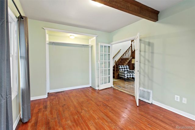 225 W Ridge Street, Owosso, MI 48867