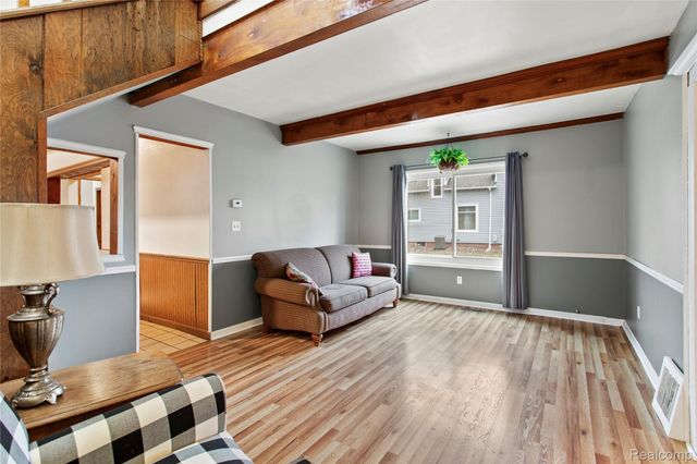 225 W Ridge Street, Owosso, MI 48867