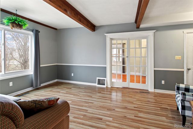 225 W Ridge Street, Owosso, MI 48867