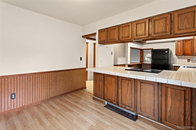 225 W Ridge Street, Owosso, MI 48867