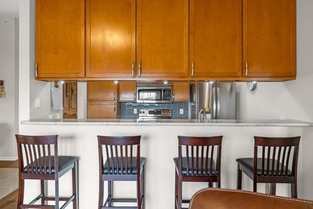 6350 Coachlight Drive 1306, West Des Moines, IA 50266