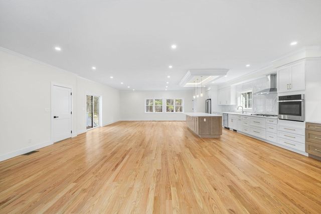 583 Fletcher Street, Northbridge, MA 01588