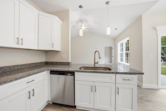 120 Violet Way, Loris, SC 29569