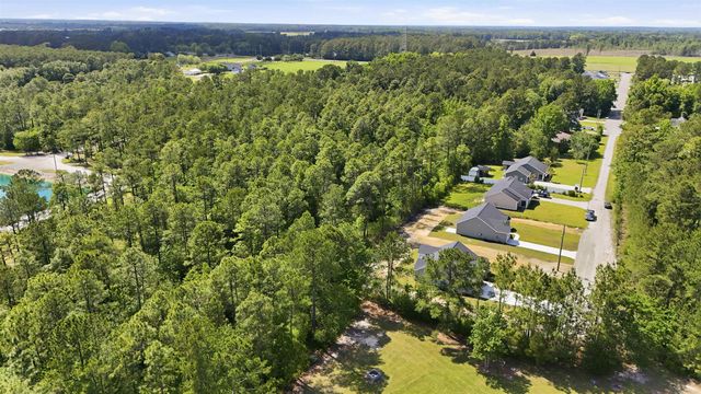 120 Violet Way, Loris, SC 29569
