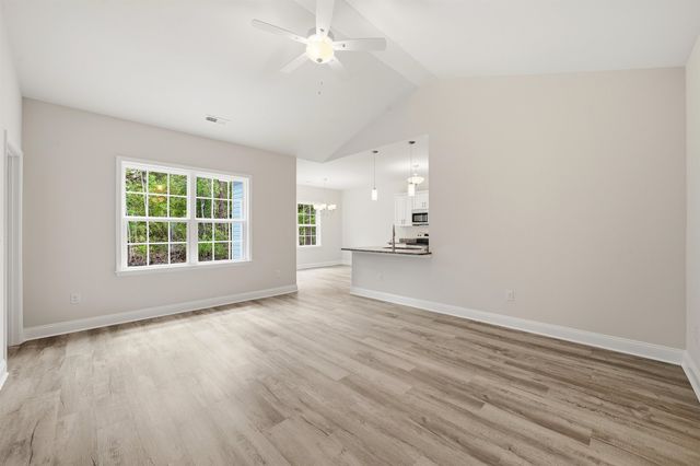 120 Violet Way, Loris, SC 29569